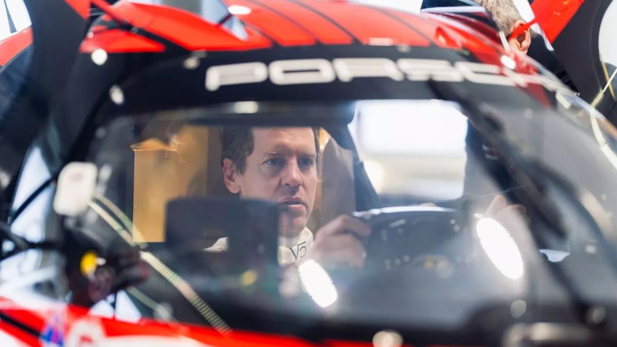 Sebastian Vettel przymierza się do nowego bolidu