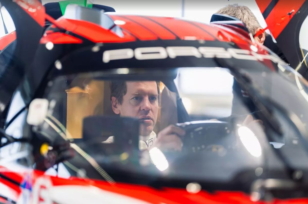 Sebastian Vettel przymierza się do nowego bolidu