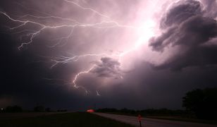 Ostrzeżenia IMGW. Uwaga na burze. Duże straty w województwie śląskim