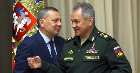 Były wicepremier od zbrojeniówki szefem rosyjskiej agencji kosmicznej. Co to oznacza?