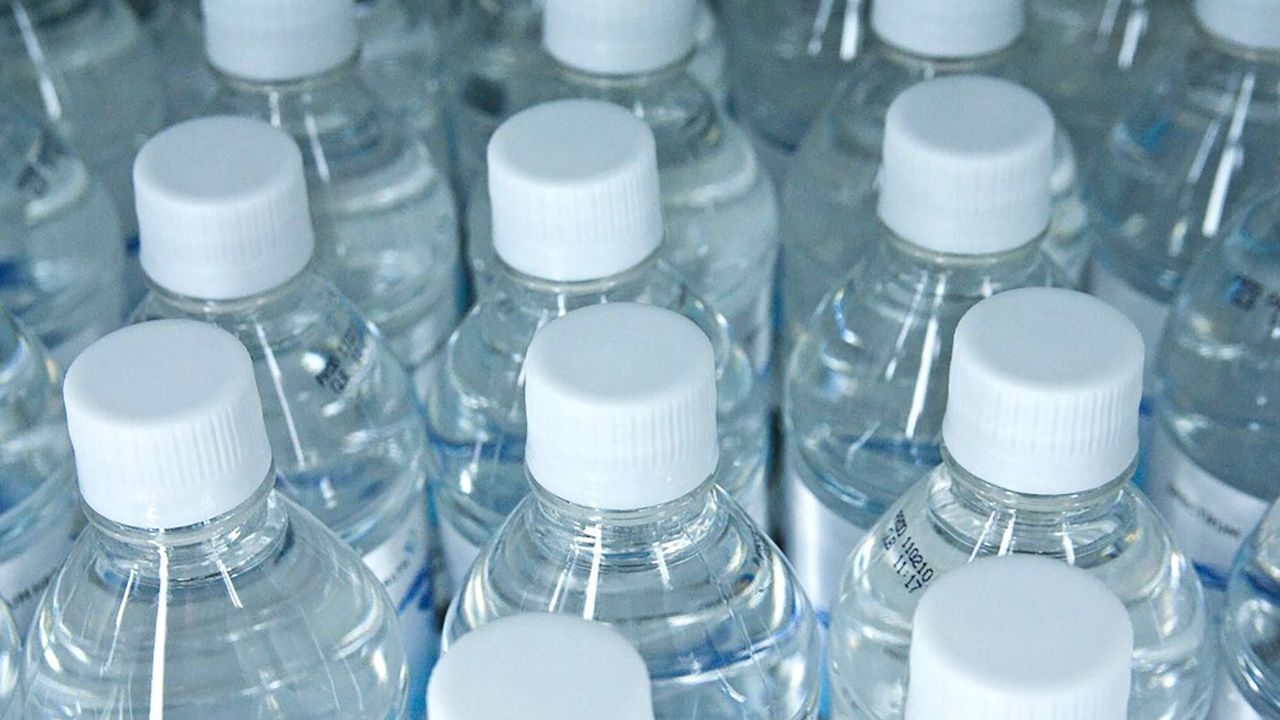 Nie odbierzesz kaucji za butelki? Mówią, co stanie się z pieniędzmi