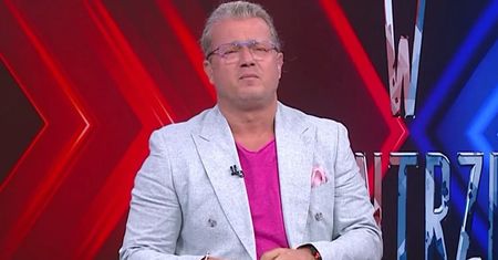 Jakimowicz zaatakował znanego pisarza. Gwiazdora TVP mają już dość nawet jego fani