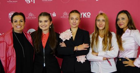 "Nie ma jednego miejsca przy stole – budujemy większy stół". W Łodzi odbył się Girls Future Ready Summit 2026