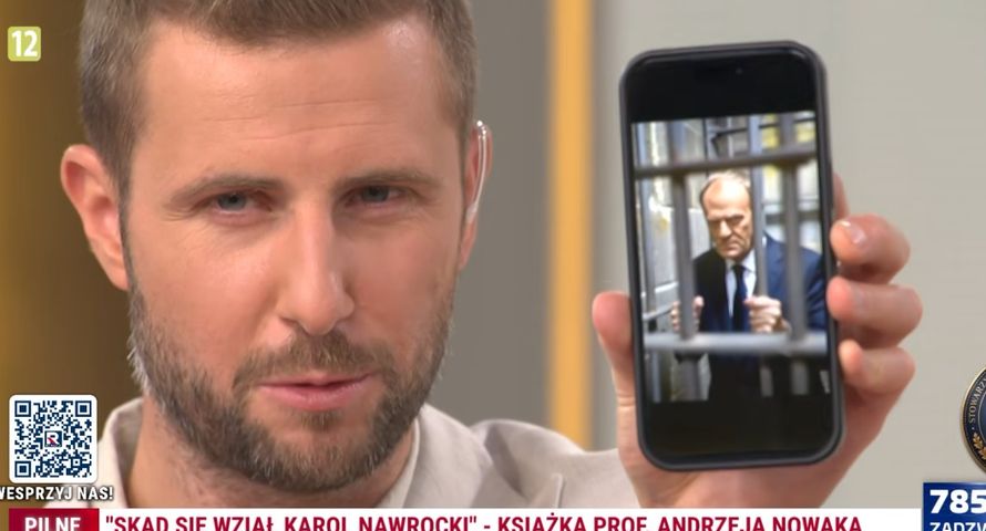 Tusk od AI za kratami. Tak Kłeczek zachęca do wpłat na Republikę