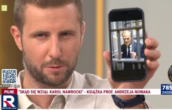 Tusk od AI za kratami. Tak Kłeczek zachęca do wpłat na Republikę