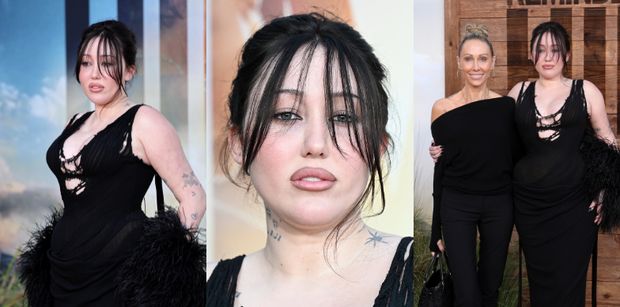 Noah Cyrus i jej ściśnięty gorsetem biust pozdrawiają z filmowej premiery. Wpadła też mama 26-latki (ZDJĘCIA)