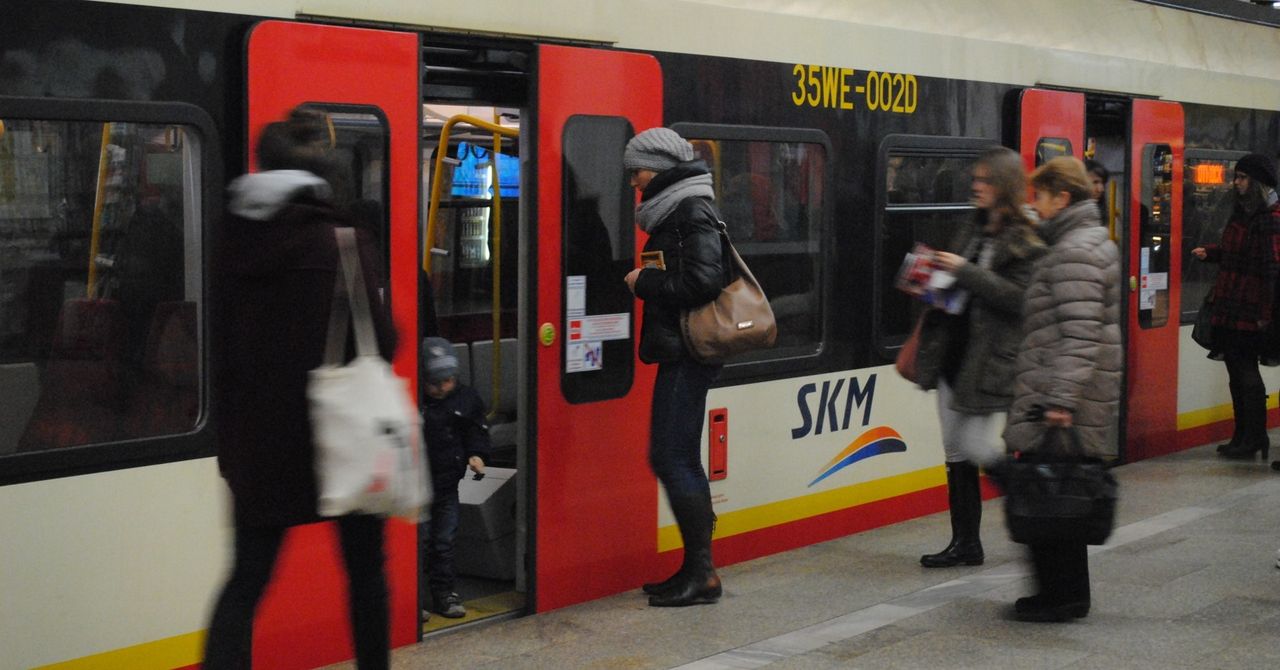 Awaria na stacji Warszawa Śródmieście. Są utrudnienia. Pociągi muszą ominąć cztery stacje