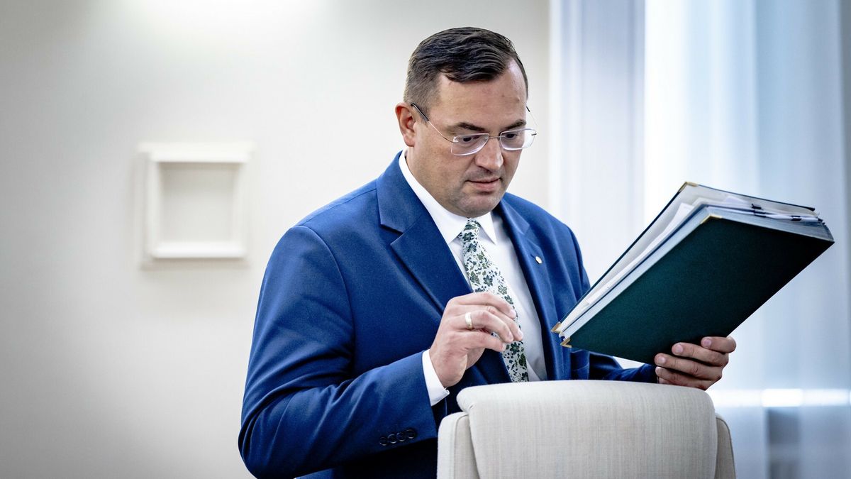 Posiedzenie rz?du
26.08.2025. Warszawa. Posiedzenie rzadu.
Fot. Filip Naumienko/REPORTER 
N/z: Stefan Krajewski
Filip Naumienko/REPORTER