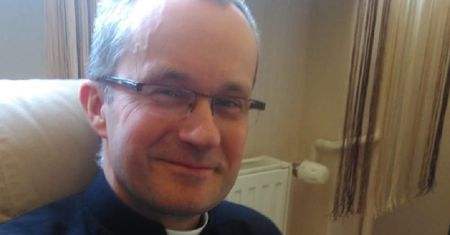 Ksiądz do strajkujących katolików: "Nie przystępujcie do komunii"