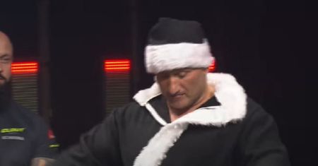 "Smutny Mikołaj". W takim wydaniu Marcina Najmana jeszcze nie znaliśmy