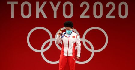 Chińska dyplomacja wściekła. Zdjęcie złotej medalistki wywołało skandal w Tokio