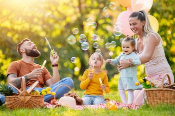Janowice: Udany piknik. Piana party, dmuchańce i tańce
