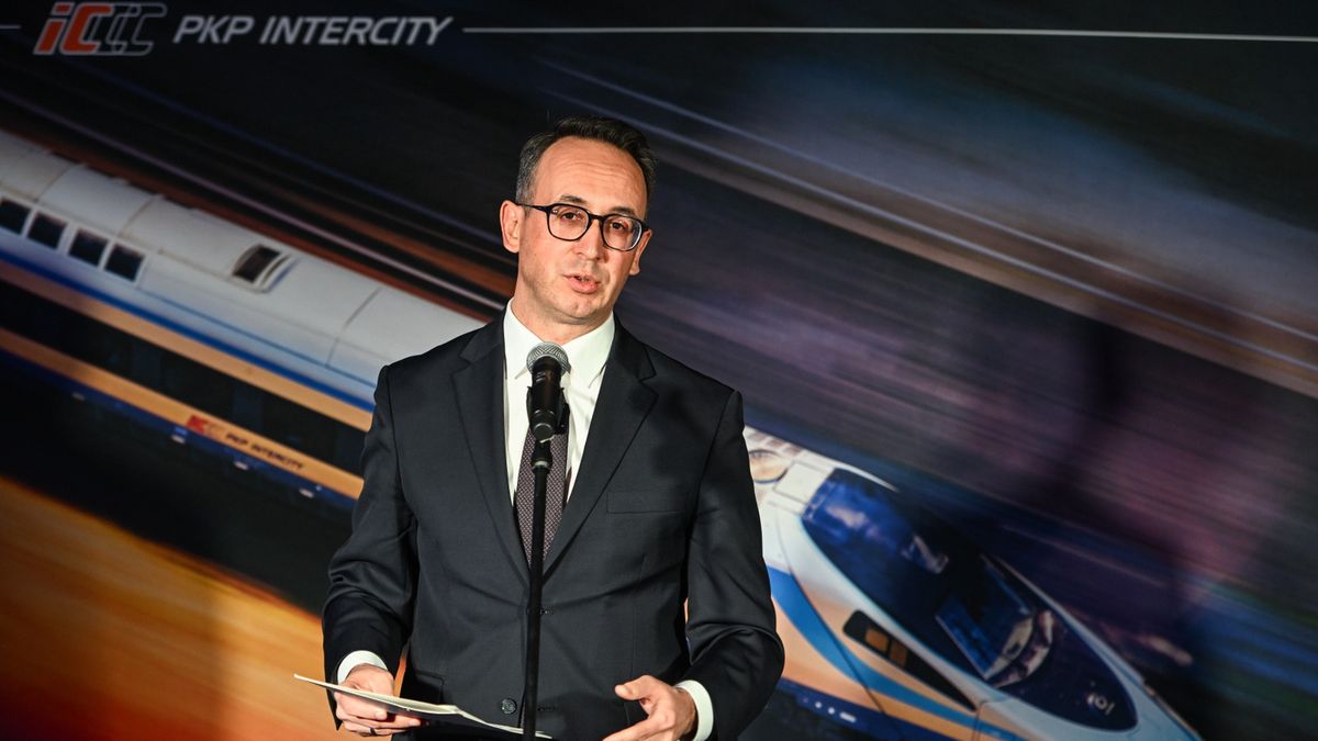 Minister infrastruktury Dariusz Klimczak 