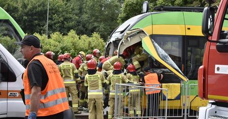 Poznań. Zderzenie tramwajów. Jest wielu rannych