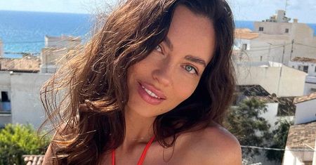 Edyta Zając bez makijażu, filtrów i kompleksów. Pozuje w bikini na rajskich wakacjach