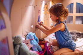 Kreatywnie w domu – 9 pomysłów na zabawy, które nie pozwolą dzieciom się nudzić