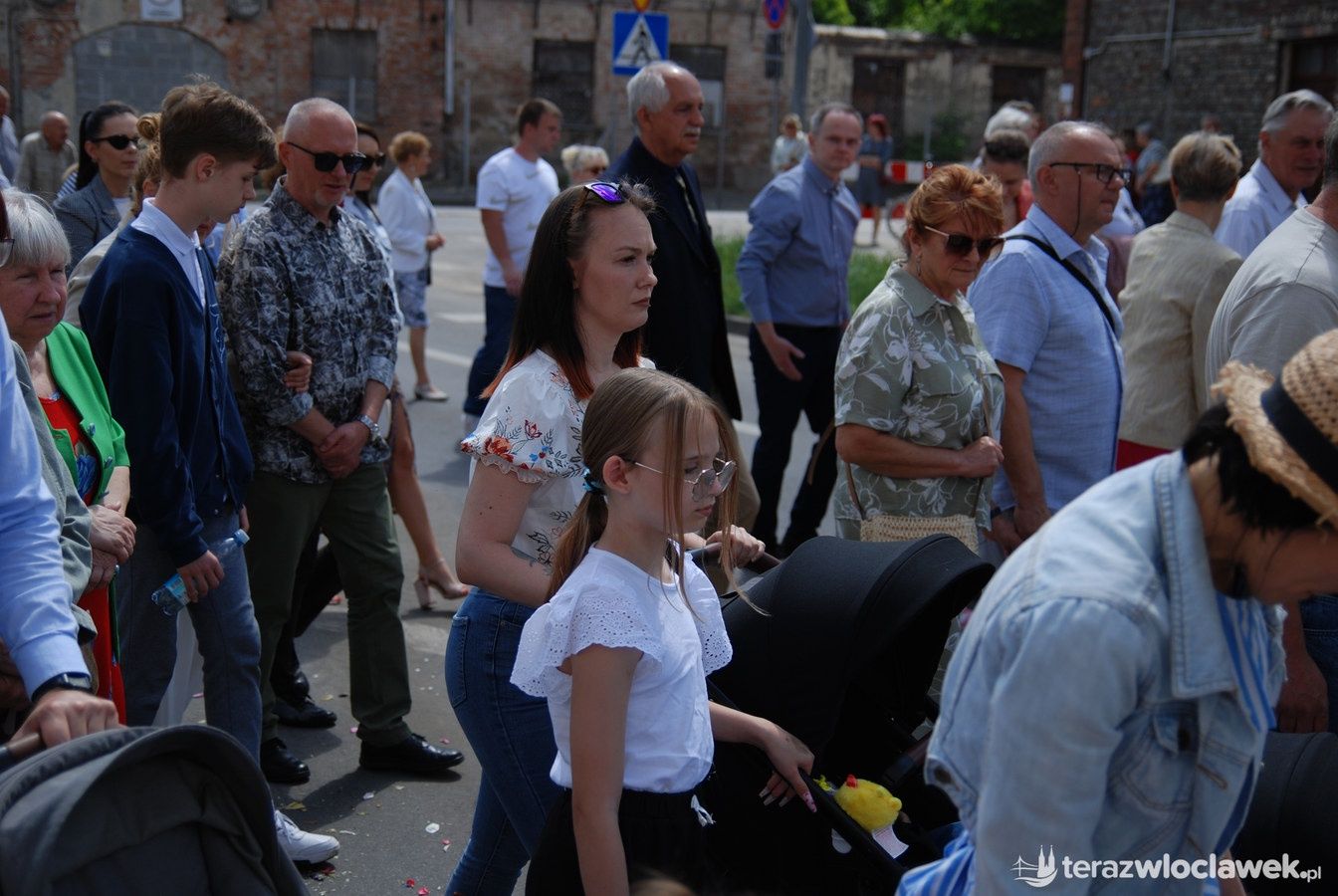 Miejska procesja Bożego Ciała przeszła ulicami Włocławka