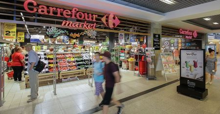 Jakie sklepy są otwarte 1 MAJA? Żabka, Stokrotka, Carrefour [GODZINY OTWARCIA]