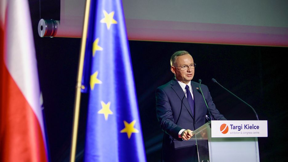 Prezydent RP Andrzej Duda podczas wystpienia w ramach otwarcia XXXII Mi�dzynarodowego Salonu Przemys�u Obronnego w Kielcach, 3 bm. (amb) PAP/Adam Kumorowicz
Adam Kumorowicz
bro�, mi�dzynarodowy, produkty, salon, Targi, XXXII, Mi�dzynarodowy Salon Przemys�u Obronnego