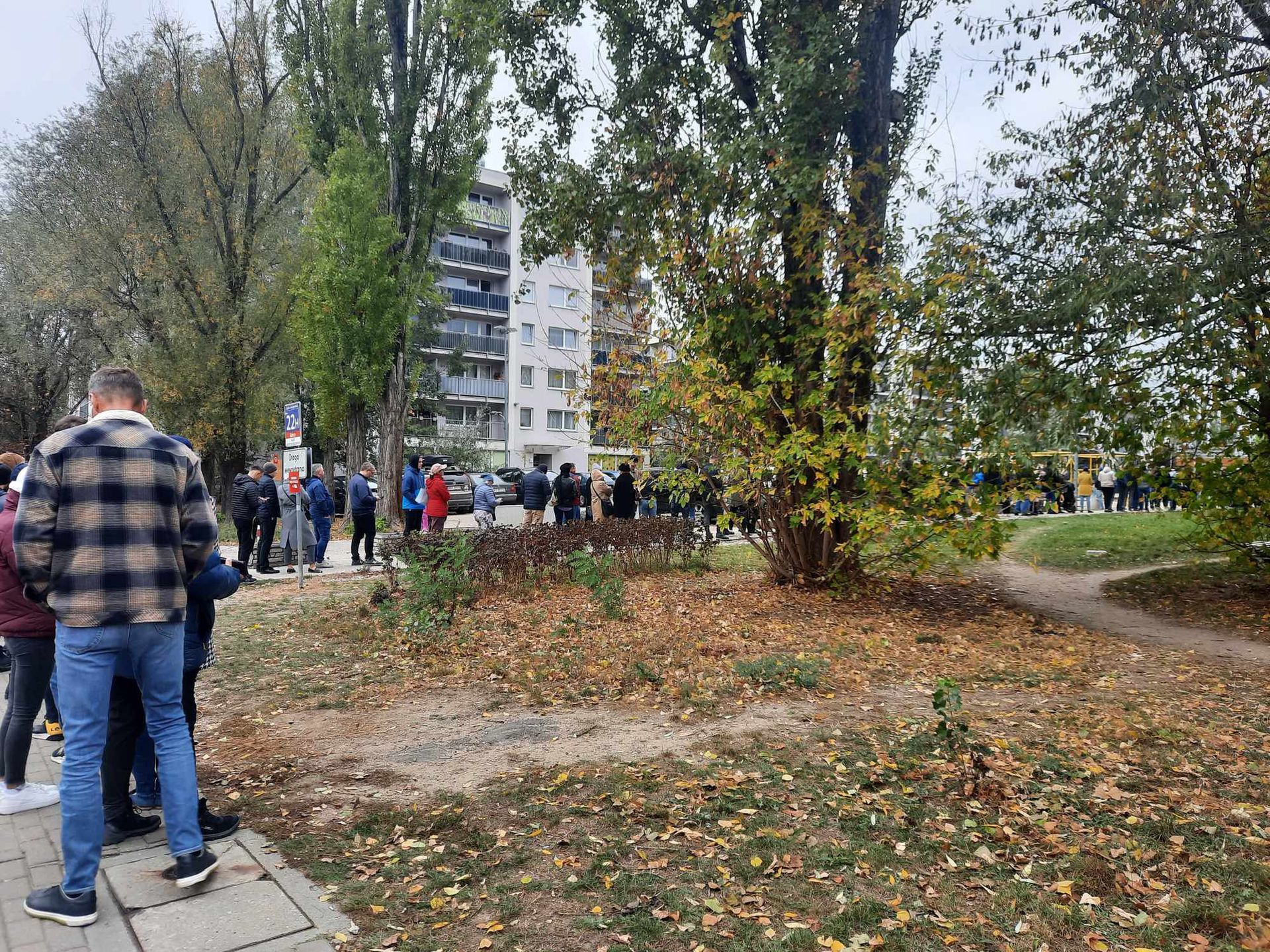 Kolejka do głosowania w Warszawie