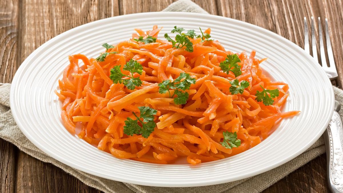 Surówka z marchewki - Pyszności
