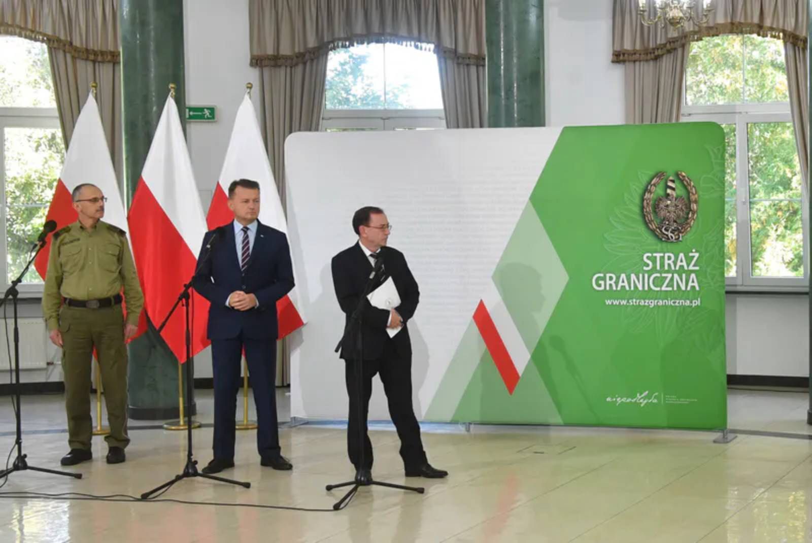 Wraca sprawa słynnej konferencji prasowej Mariusza Kamińskiego i zdjęć z krową