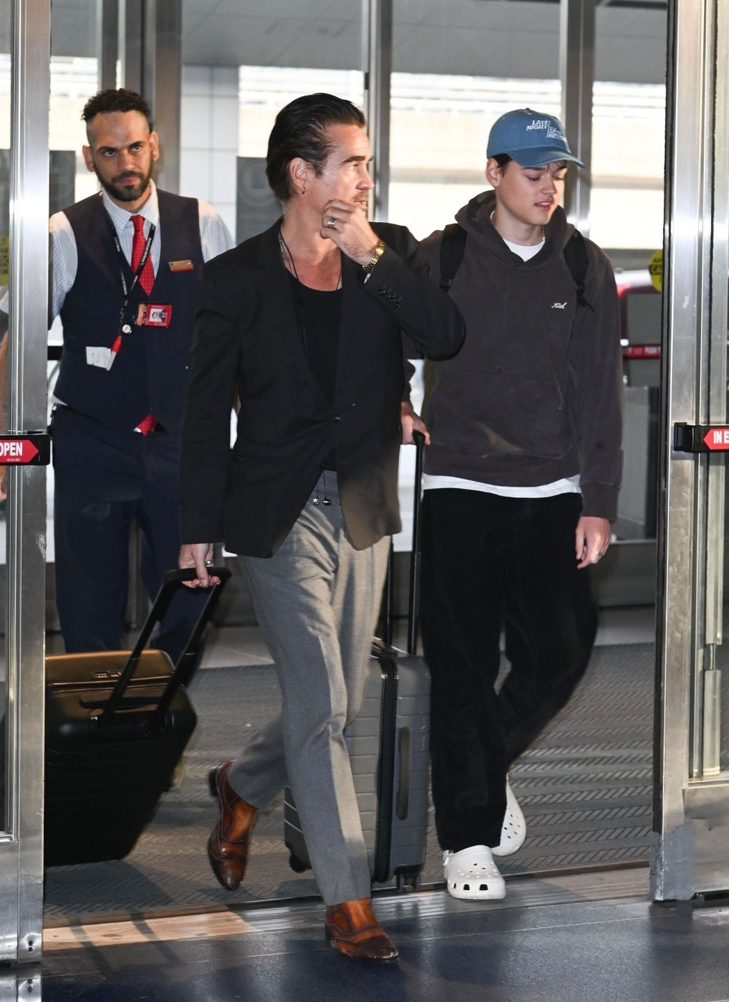 Colin Farrell i Henry Tadeusz "przyłapani" na lotnisku 