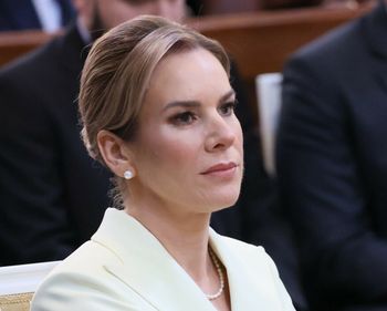 Marta Nawrocka w wyjątkowej kreacji. Wybrała najmodniejszy kolor
