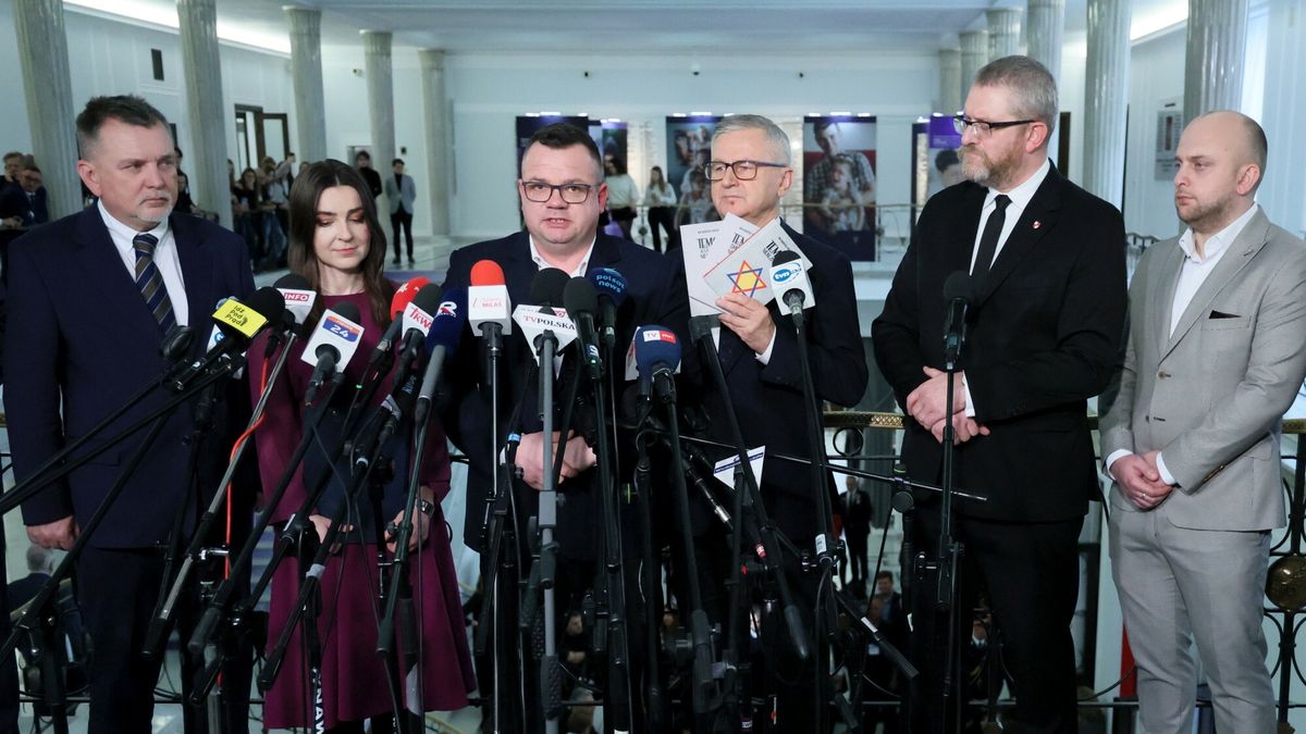 Tomasz Stala i posłowie Konfederacji w Sejmie, luty 2024 r.