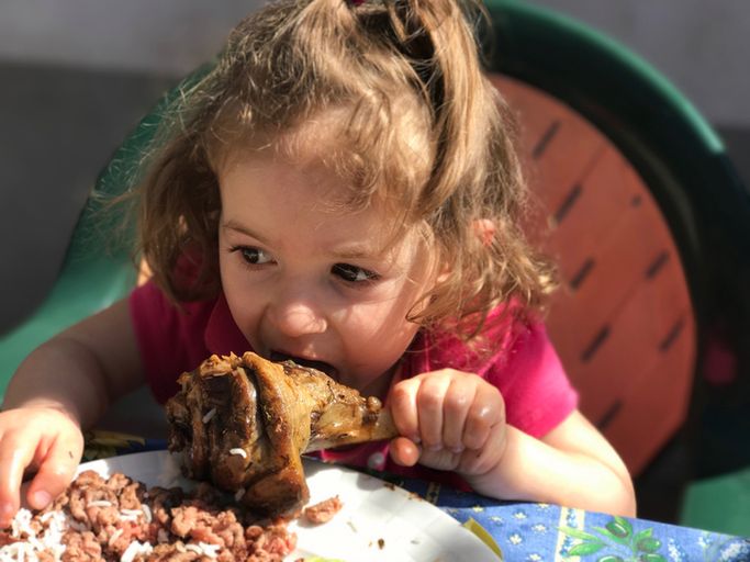 Dziewcyznka poprosiła o mięso