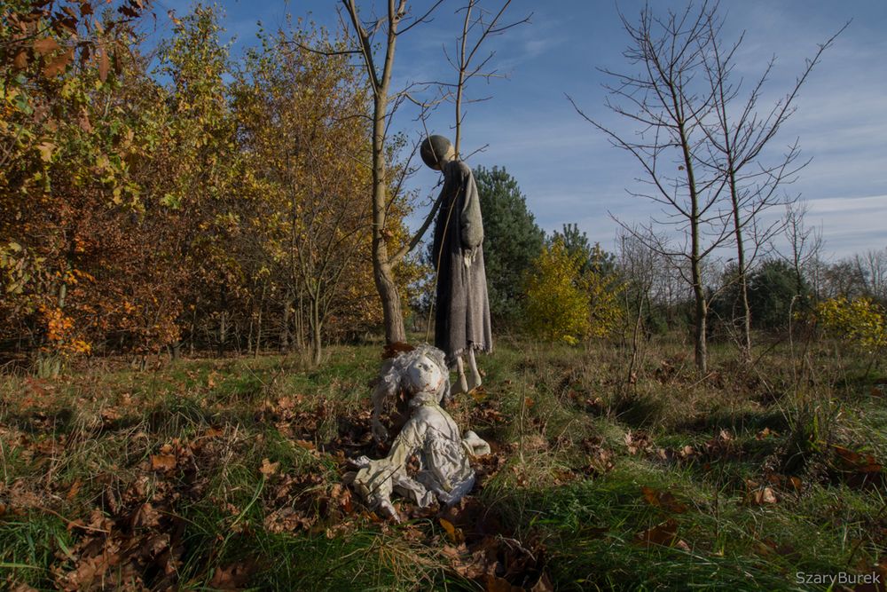 Zapomniany skarb Mazowsza: opuszczony skansen w Petrykozach 20