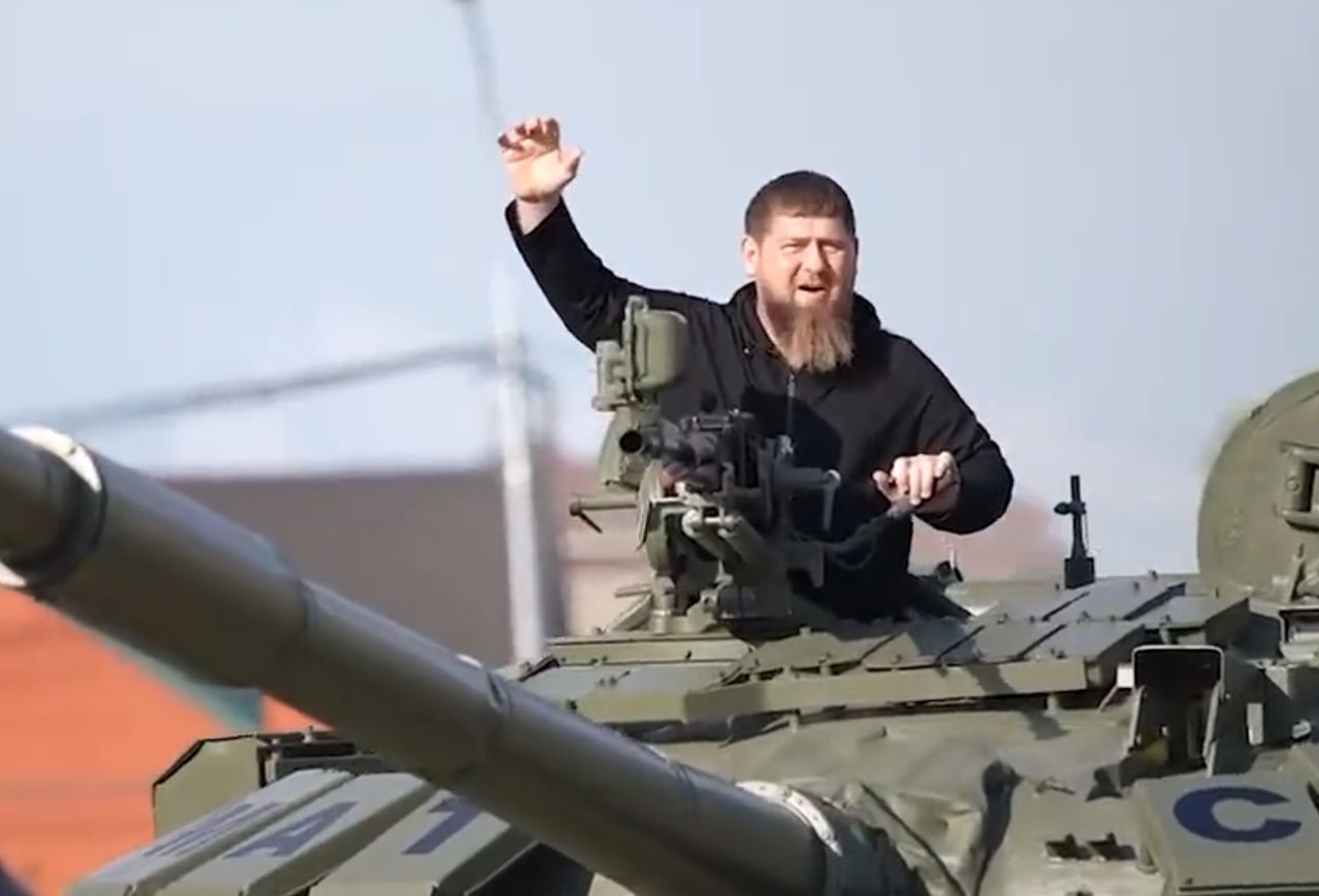 Kadyrov proposes military service as an alternative to jail