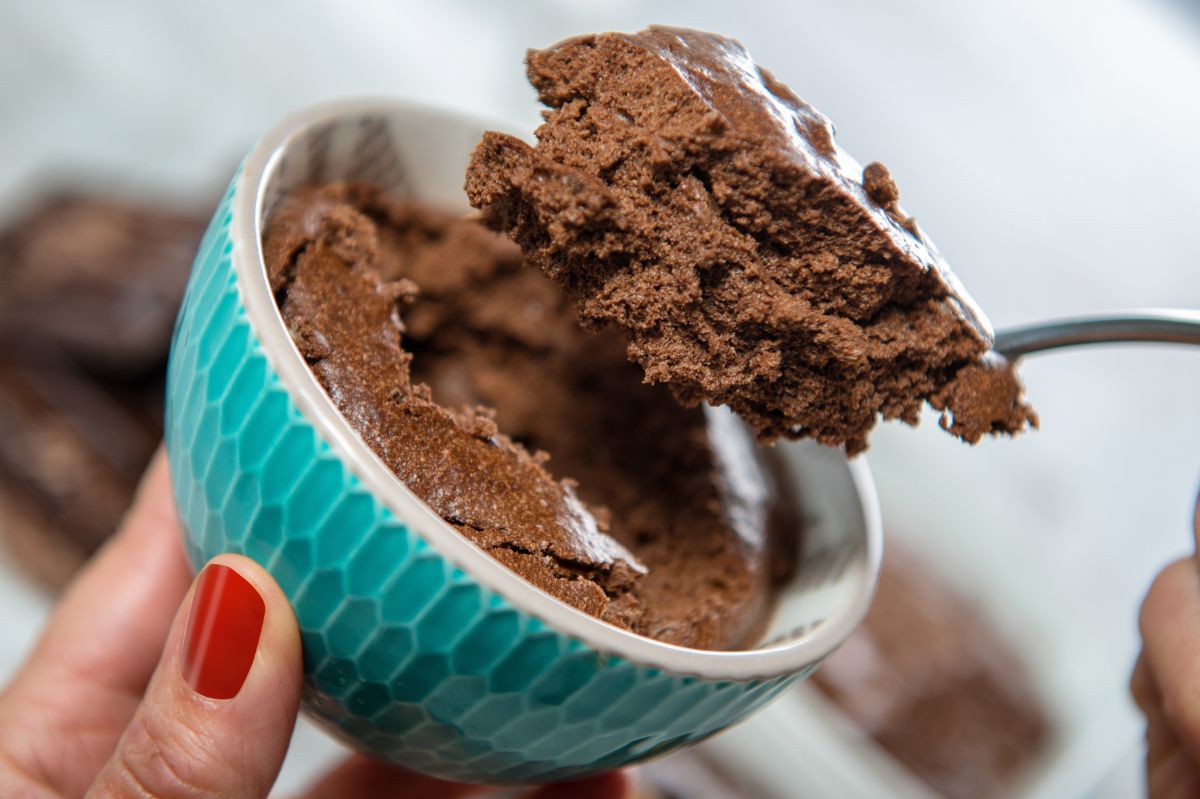 This 2-ingredient chocolate mousse is a surprising dessert