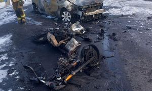 19-latka jechała Toyotą. Fatalny finał. Spłonęły dwa pojazdy