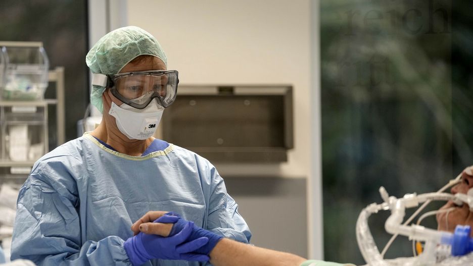 Najnowszy raport MZ. Wciąż wysoka liczba zakażeń 
