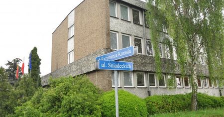 Urzędnicy z Leszna mogą się cieszyć. Będą pracować krócej