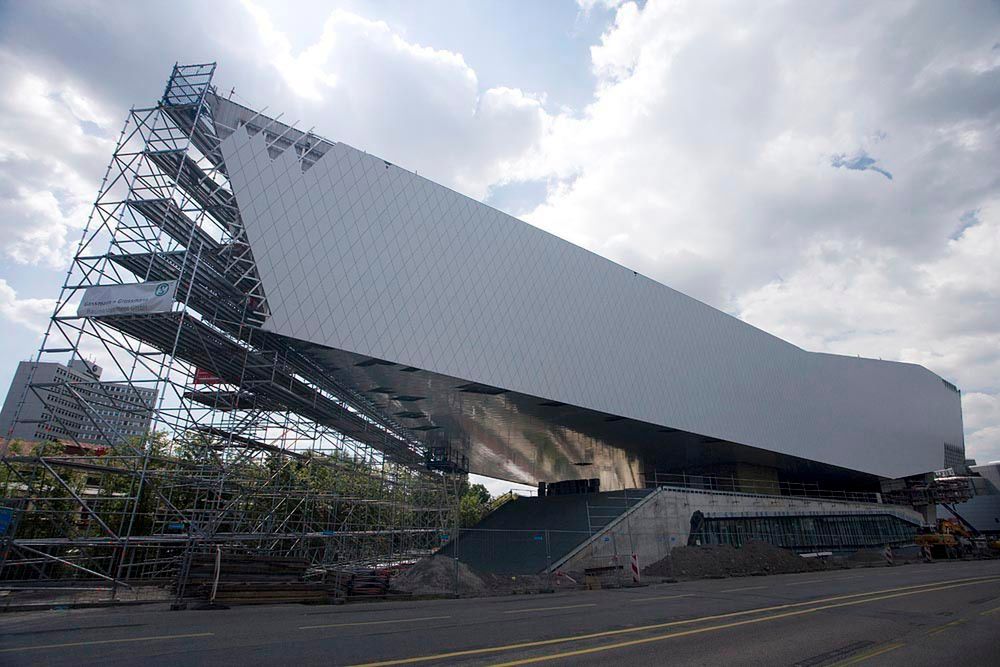 Porsche Museum, Porscheplatz, Zuffenhausen (Budowa 2005-2009)