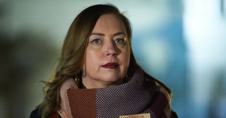"Na razie płynę sama na swojej łódeczce". Hanna Gill-Piątek dla Wirtualnej Polski