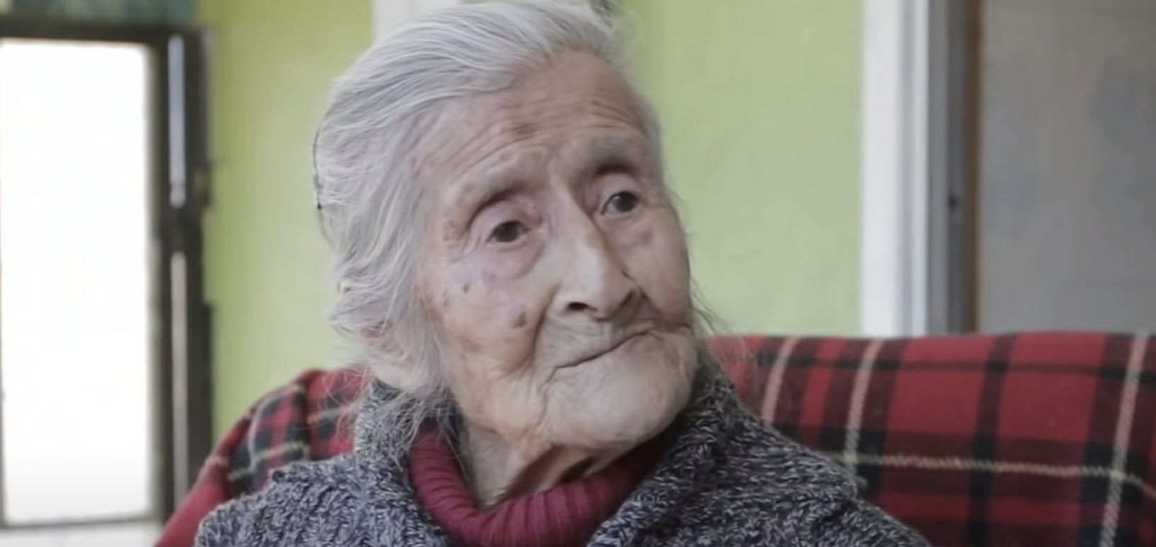 91-latka nosiła w brzuchu 60-letnie "dziecko z kamienia
