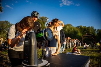 Przed nami kolejne okazje do obserwacji Perseidów w Astrobazach