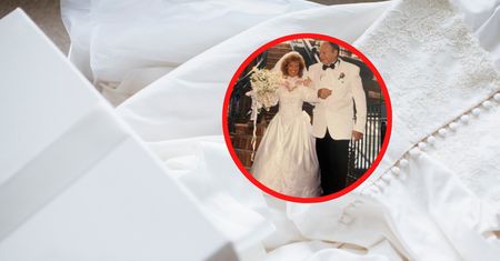 Wystawiła na sprzedaż suknię ślubną. Wywołała burzę w komentarzach