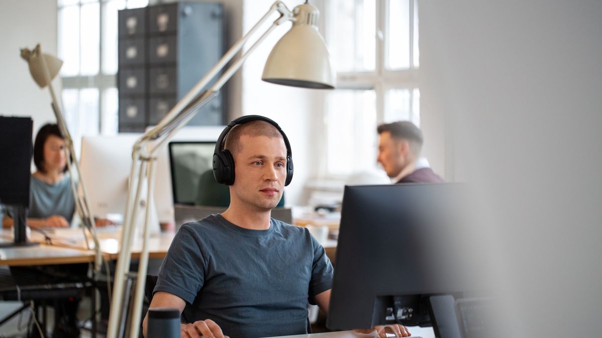 Informatycy specjalizujący się w AI zarabiają najwięcej