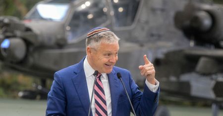 Ambasador USA w Polsce reaguje na decyzję Trumpa