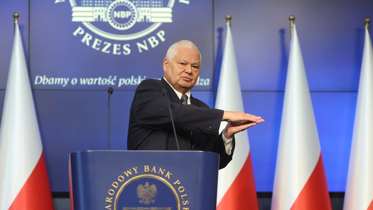 Konferencja prezesa NBP Adama Glapi?skiego
06.10.2022 Warszawa Konferencja prezesa NBP Adama Glapinskiego N/z Adam Glapinski 
fot Andrzej Iwanczuk/REPORTER
Andrzej Iwanczuk/REPORTER