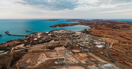 Największa i najstarsza fabryka LNG będzie dalej działać. Kontrowersyjna decyzja Australii