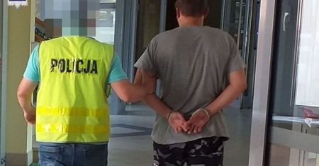 Śmiertelnie potrącił człowieka i uciekł. "Prowadził transmisję na żywo"