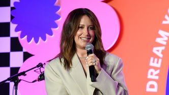 Ashley Tisdale jest W DRUGIEJ CIĄŻY! Mąż aktorki opublikował uroczą sesję zdjęciową (FOTO)