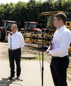 Wizyta premiera i ministra w Brzydowie to ustawka? W tle pożyczone maszyny