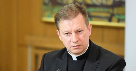 Wybory 2020. Episkopat zajął się nieuzgodnionym "listem agitacyjnym" do misjonarzy. "To nie powinno mieć miejsca"