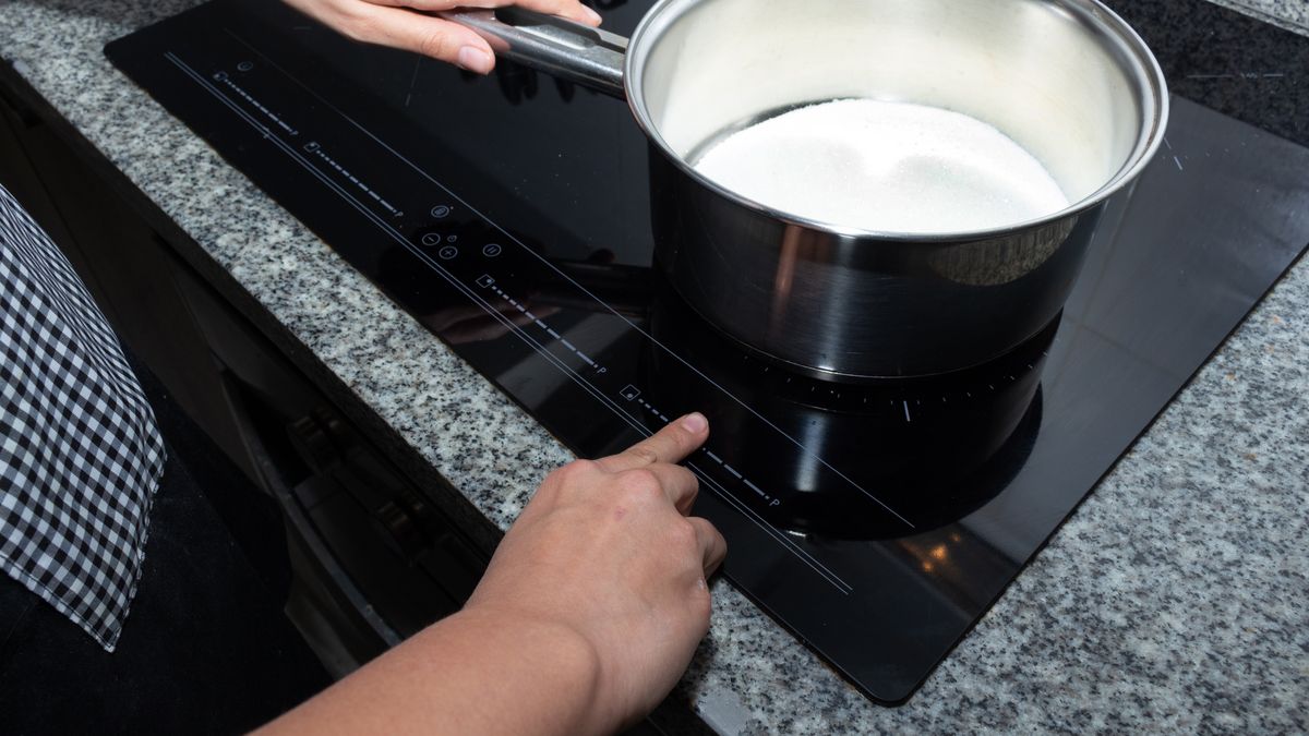 Kuchenka indukcyjna to największy "pożeracz" prądu w domu